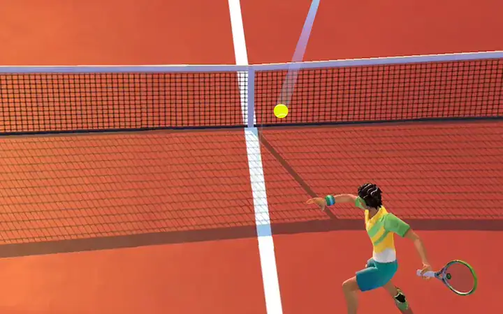 Tennis Clash: jogador de camisola amarela a devolver a bola junto à rede num court de terra batida