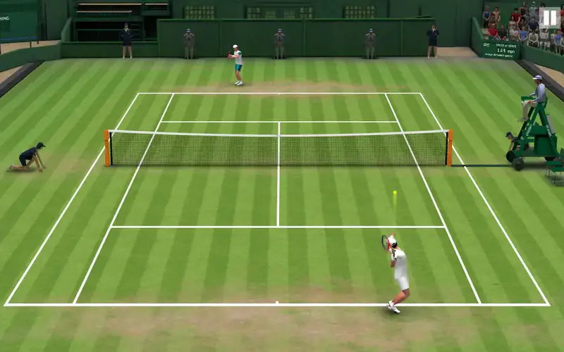 Tennis World Open: court de relva riscada visto por trás do jogador que se prepara para servir